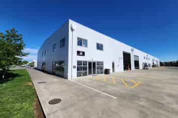 Modern 653 sq m Industrial Unit - Prime Wigram Location
