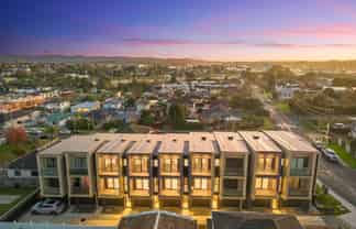 6/4 Toru Street, Te Atatu Peninsula
