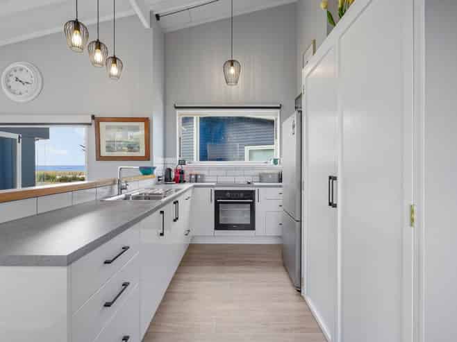 3428 Pourerere Beach Road, Pourerere