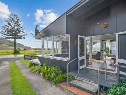 3428 Pourerere Beach Road, Pourerere