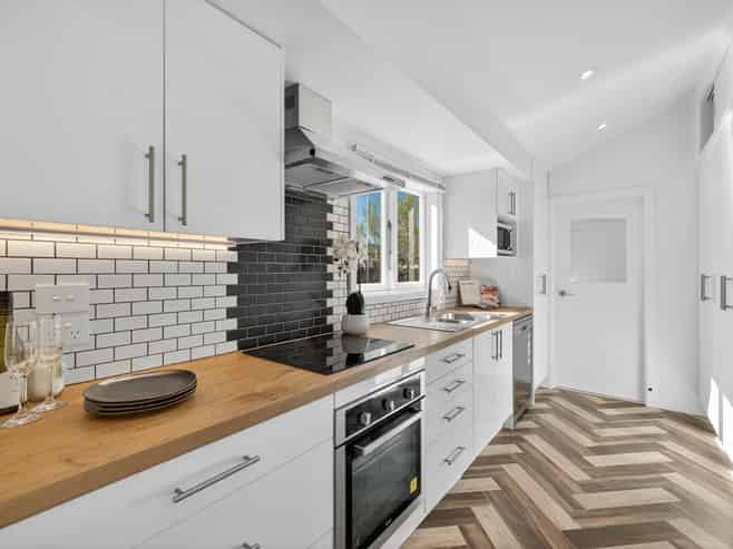 24 Macaulay Street, Addington