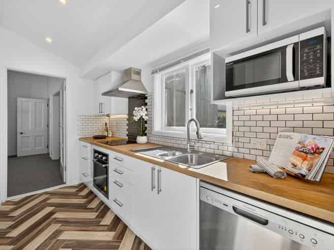 24 Macaulay Street, Addington