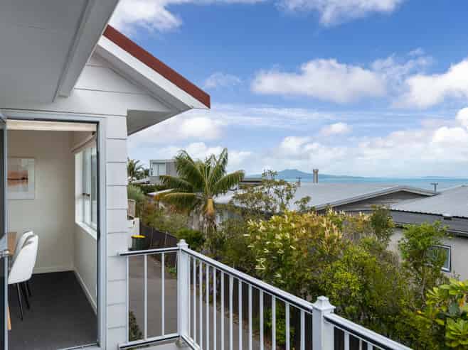 13A Gulf View Road, Murrays Bay