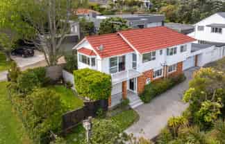 13A Gulf View Road, Murrays Bay
