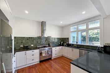 18 Maxwell Avenue, Durie Hill