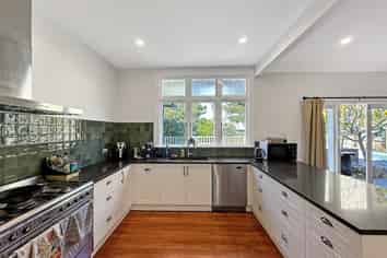 18 Maxwell Avenue, Durie Hill
