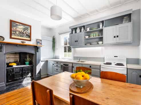 95 Milton Road, Bluff Hill