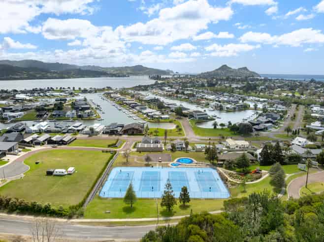 14 Panorama Parade, Pauanui