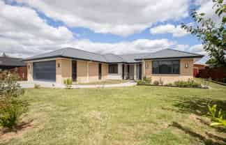 27 Costello Drive, Ngatea
