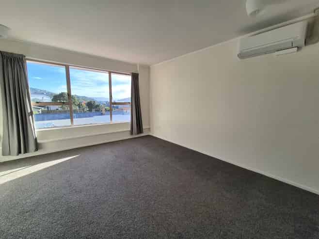 2/13B Upper Bourke Street, Kilbirnie