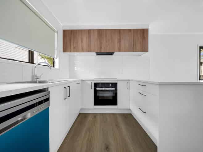 2/24 Funnell Place, Manurewa