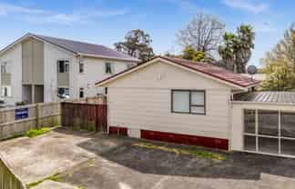 2/24 Funnell Place, Manurewa