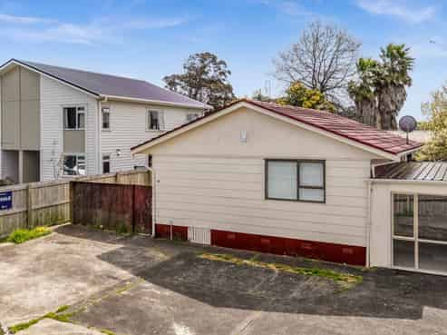 2/24 Funnell Place, Manurewa