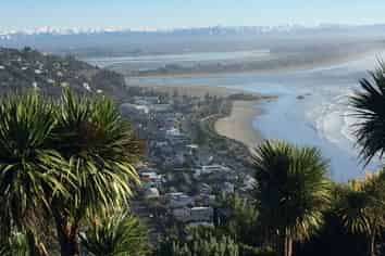 A/6A Westridge, Sumner
