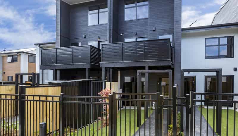 9/10 Rainey Grove, Taita