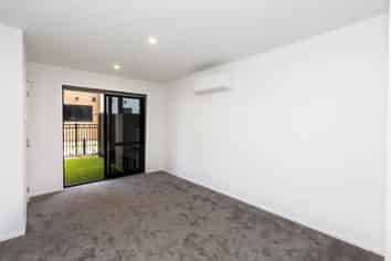 9/10 Rainey Grove, Taita
