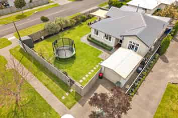 800 Victoria Street, Parkvale