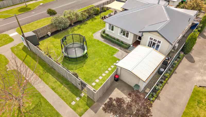 800 Victoria Street, Parkvale