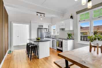 800 Victoria Street, Parkvale