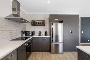 139 Rangiora Crescent, Matarangi