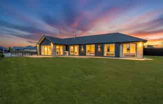 100 Hoffman Court, Waikiwi