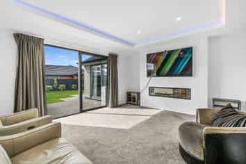 100 Hoffman Court, Waikiwi