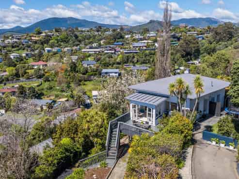 89 Princes Drive, Britannia Heights