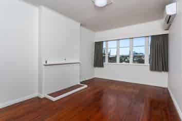 80  Kurahaupo Street , Orakei