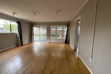 19 Golf Road, New Lynn