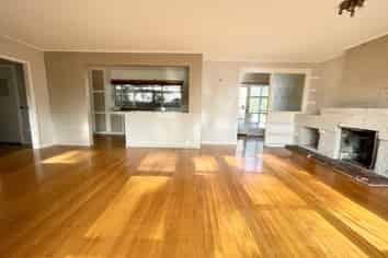 19 Golf Road, New Lynn