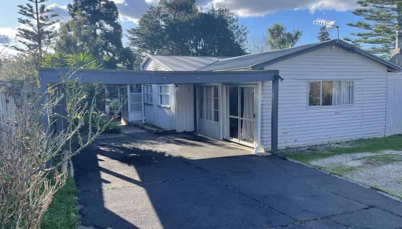 19 Golf Road, New Lynn