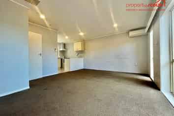 2/22 Chivalry Road, Glenfield