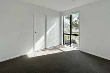 3/3 Fairdale Place, Birkdale