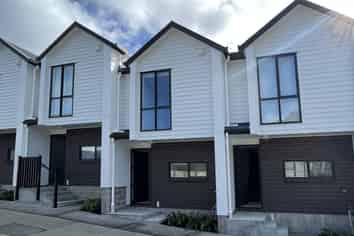 3/3 Fairdale Place, Birkdale