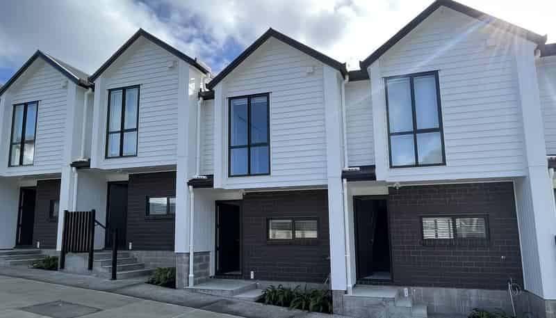 3/3 Fairdale Place, Birkdale