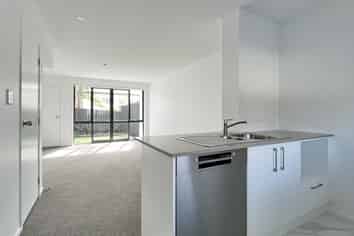 3/3 Fairdale Place, Birkdale