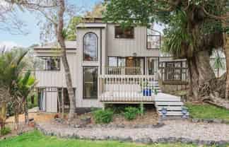 64 Ridge Road, Mahurangi East