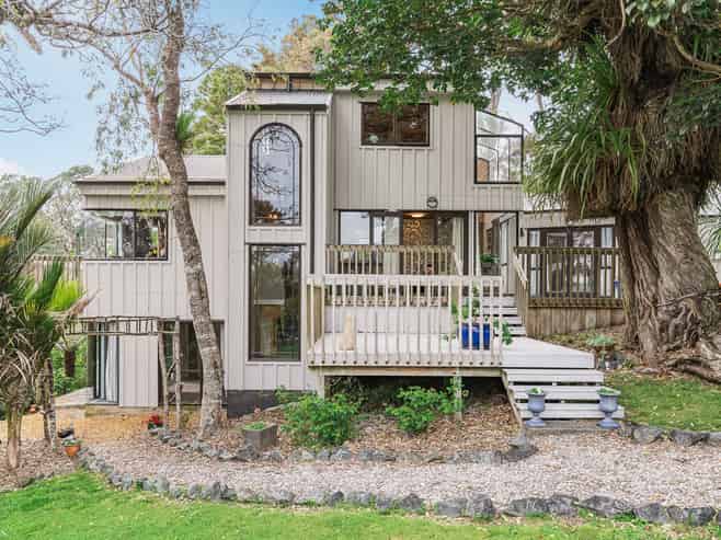 64 Ridge Road, Mahurangi East