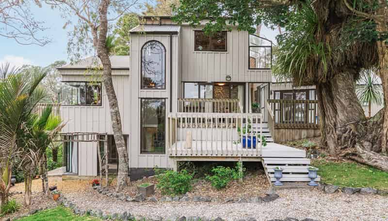 64 Ridge Road, Mahurangi East