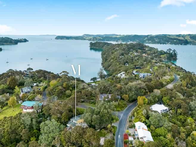 64 Ridge Road, Mahurangi East