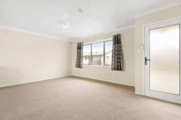 3/4 Fleming Street, Manurewa East