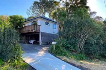 51A South Lynn Road, Titirangi