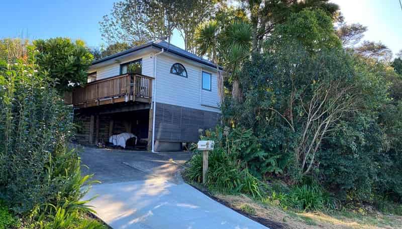 51A South Lynn Road, Titirangi