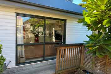 51A South Lynn Road, Titirangi