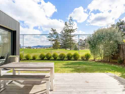 33 Oceanair Drive, Pauanui