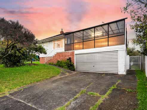 6 Kelwyn Road, Kelston