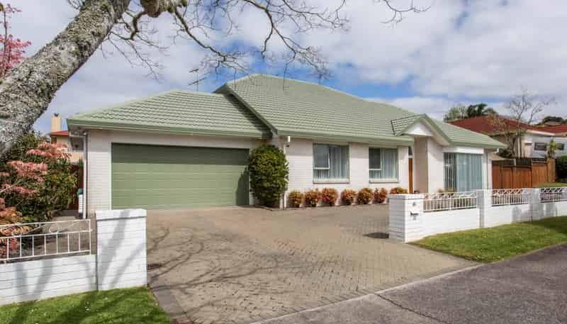 15 Te Hoe Grove, Pinehill