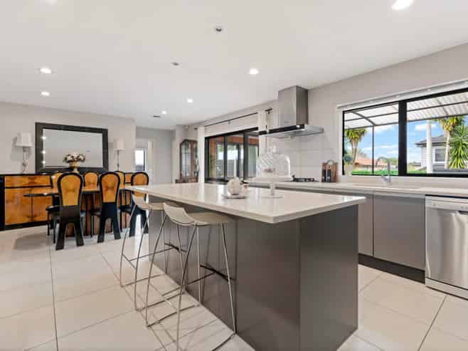 21 Seresin Crescent, Flat Bush