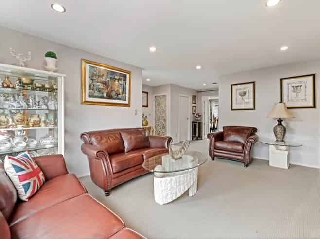 21 Seresin Crescent, Flat Bush