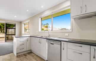 27B Kirk Street, Whakatane